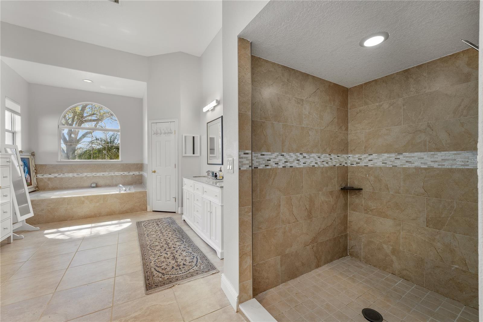 1946 THOROUGHBRED DR, GOTHA, FL, 34734