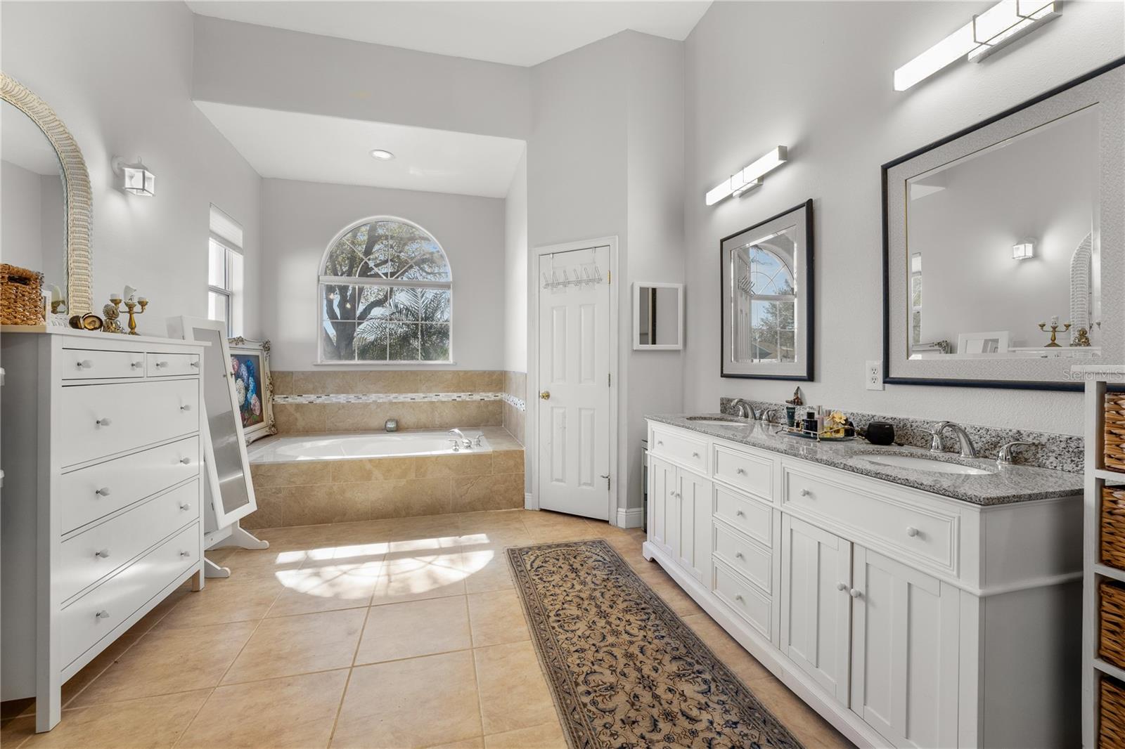 1946 THOROUGHBRED DR, GOTHA, FL, 34734