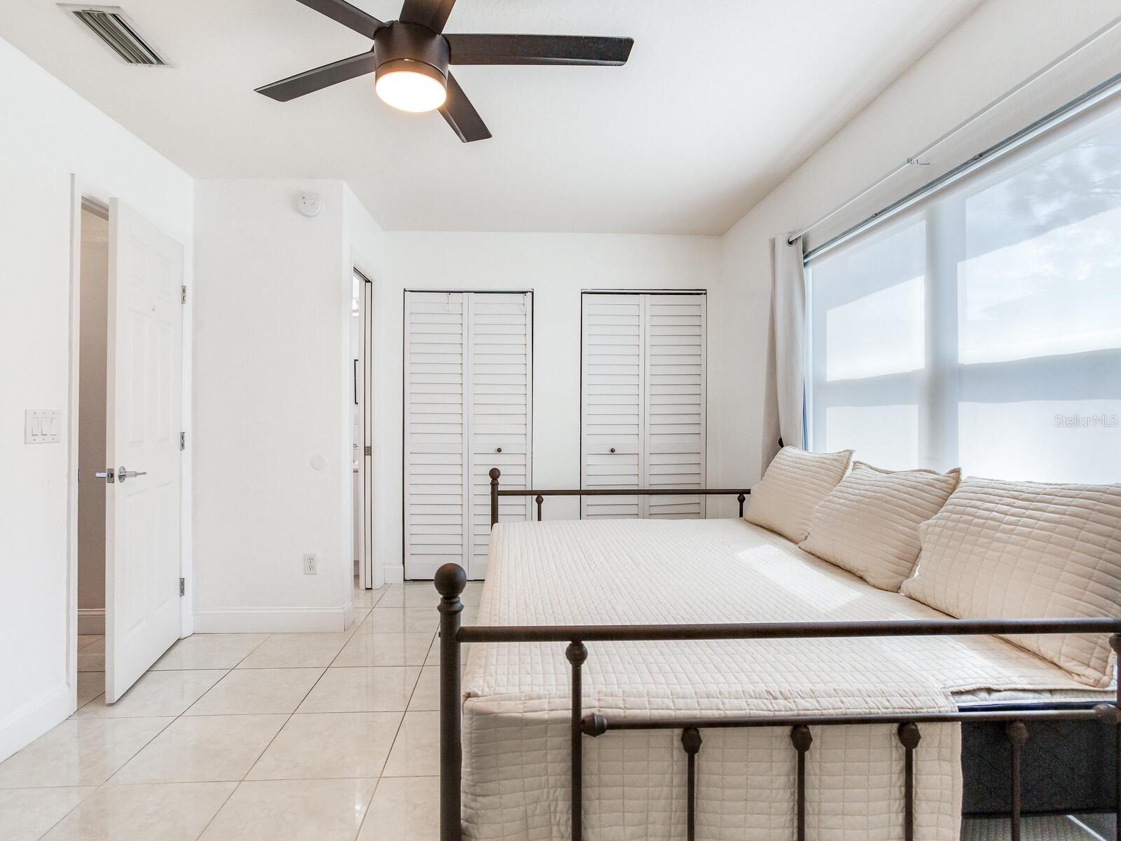 521 PINELLAS BAYWAY S #204, ST PETERSBURG, FL, 33715