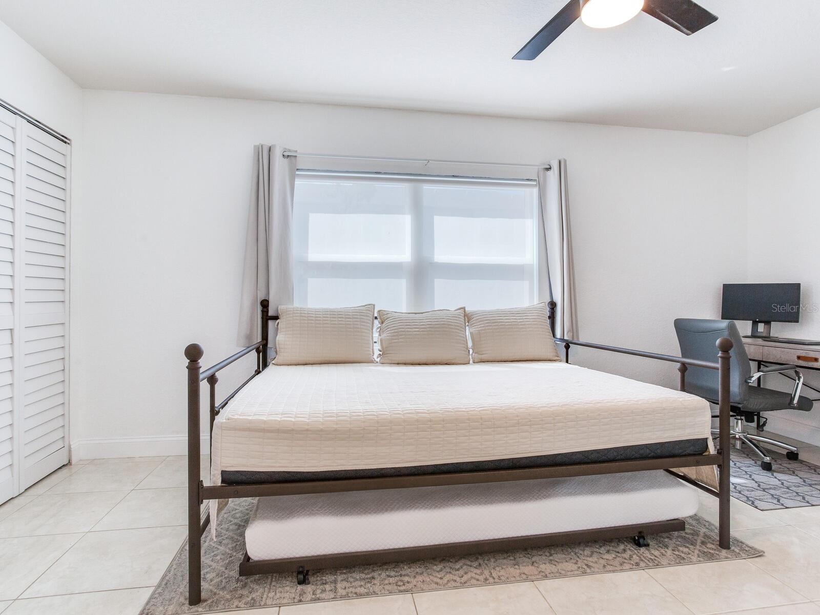 521 PINELLAS BAYWAY S #204, ST PETERSBURG, FL, 33715