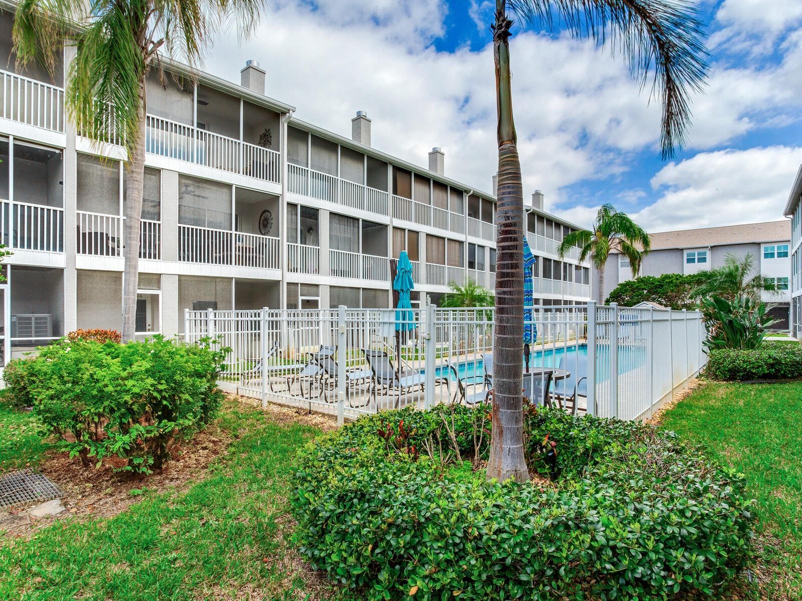 521 PINELLAS BAYWAY S #204, ST PETERSBURG, FL, 33715