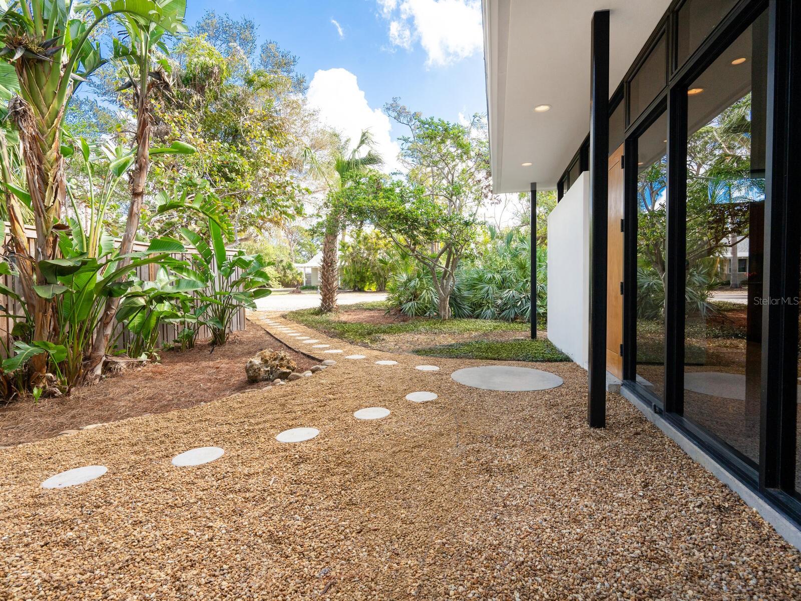 8472 BAY BREEZE LN, SARASOTA, FL, 34243