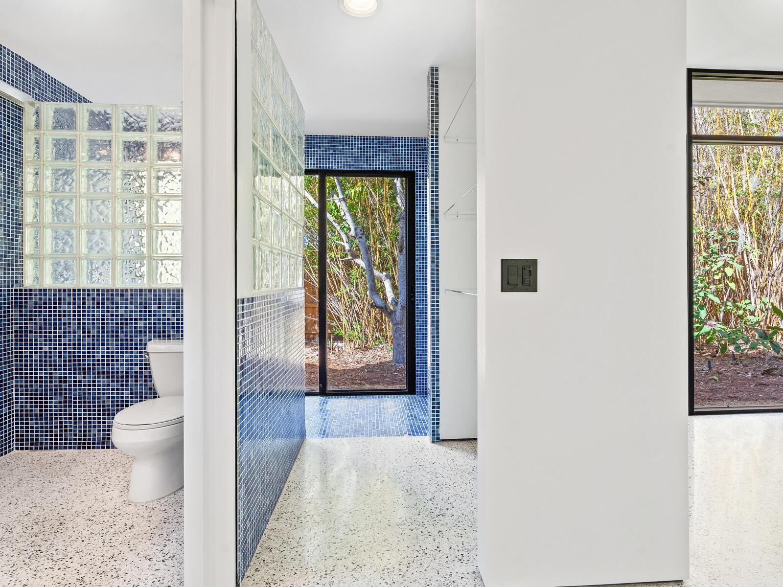 8472 BAY BREEZE LN, SARASOTA, FL, 34243