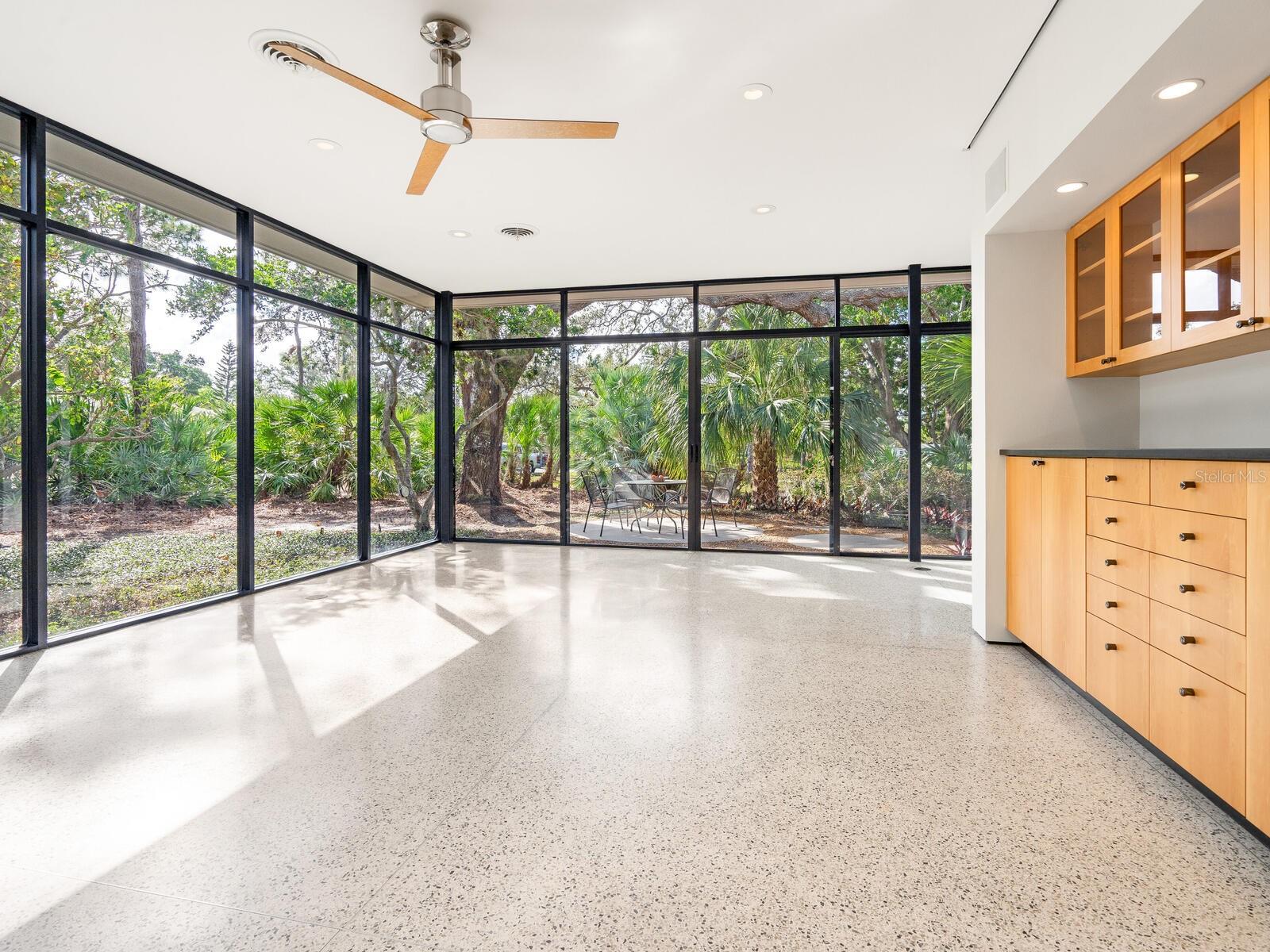 8472 BAY BREEZE LN, SARASOTA, FL, 34243
