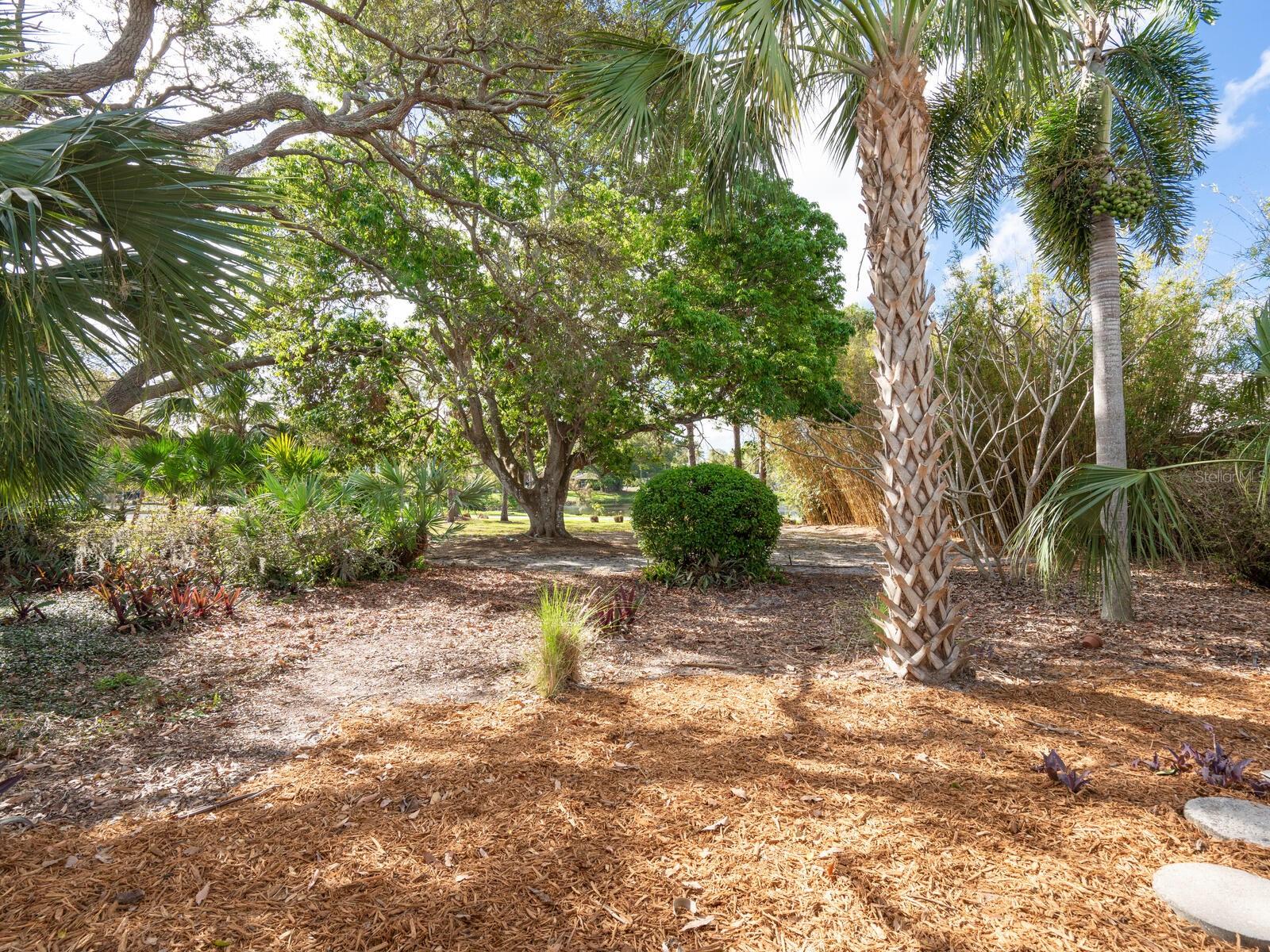 8472 BAY BREEZE LN, SARASOTA, FL, 34243