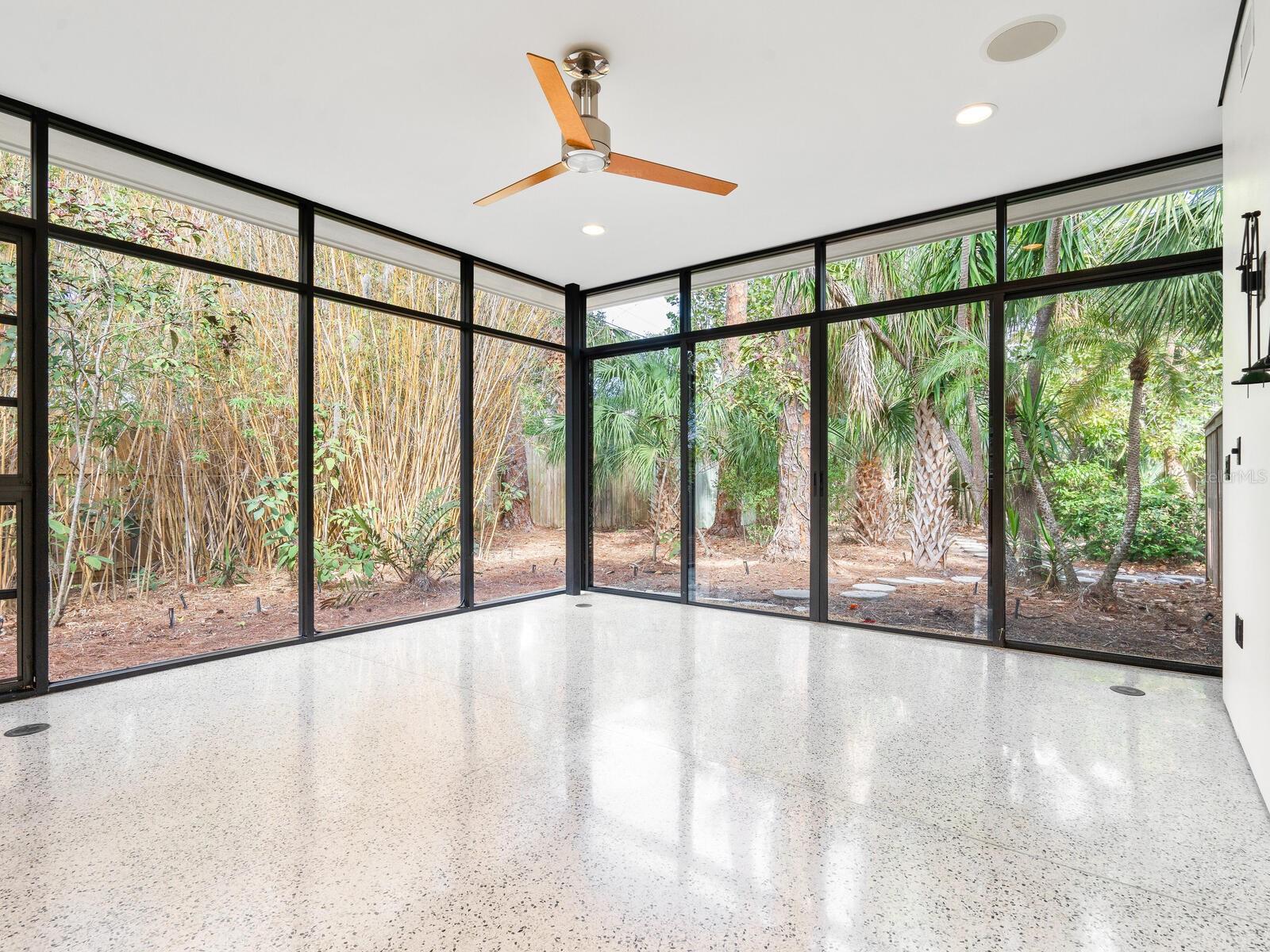 8472 BAY BREEZE LN, SARASOTA, FL, 34243
