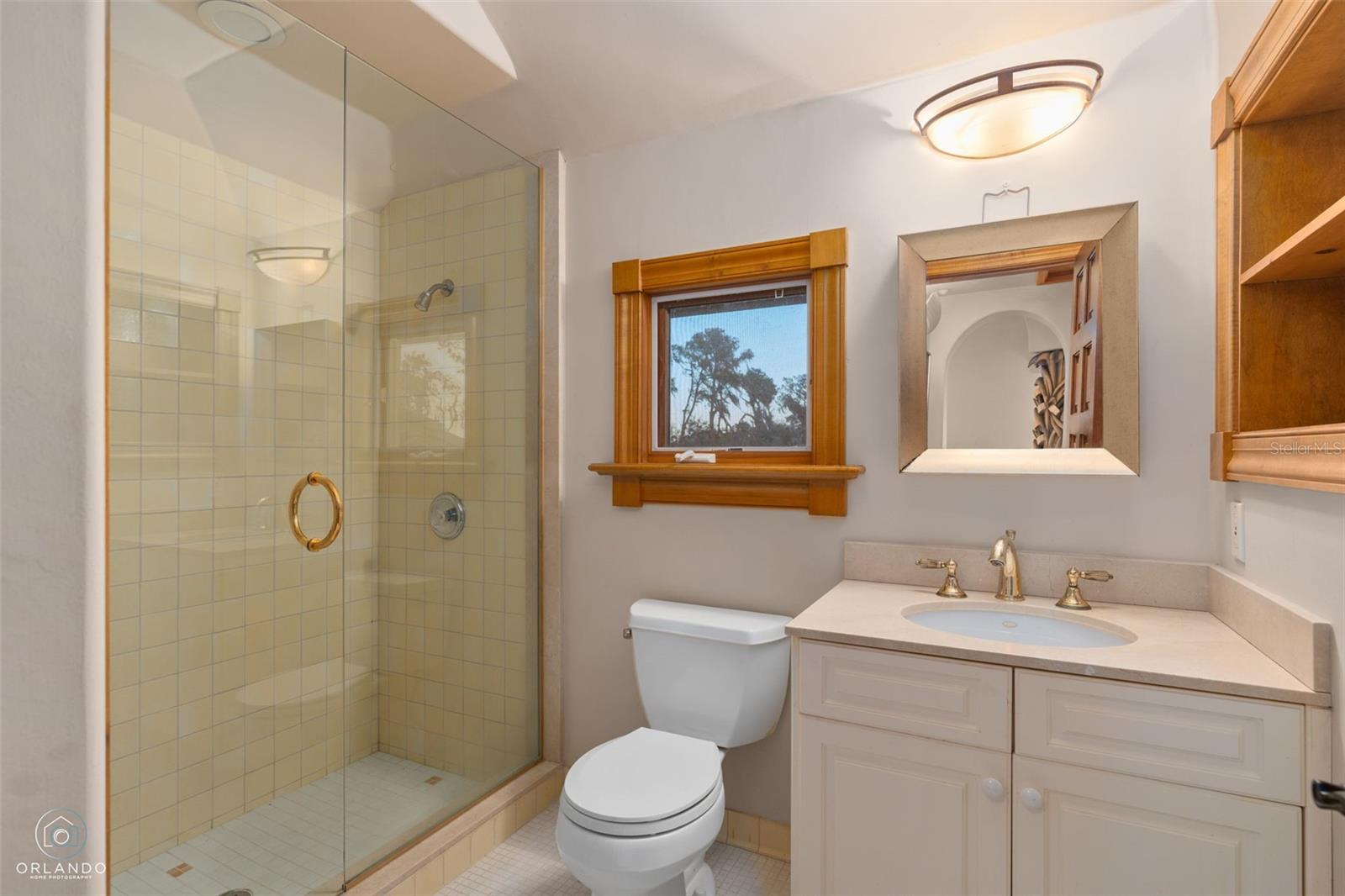 O6280213 Property Photo