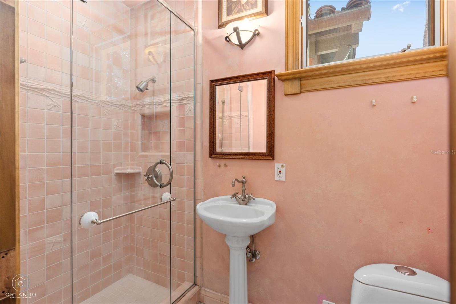 O6280213 Property Photo