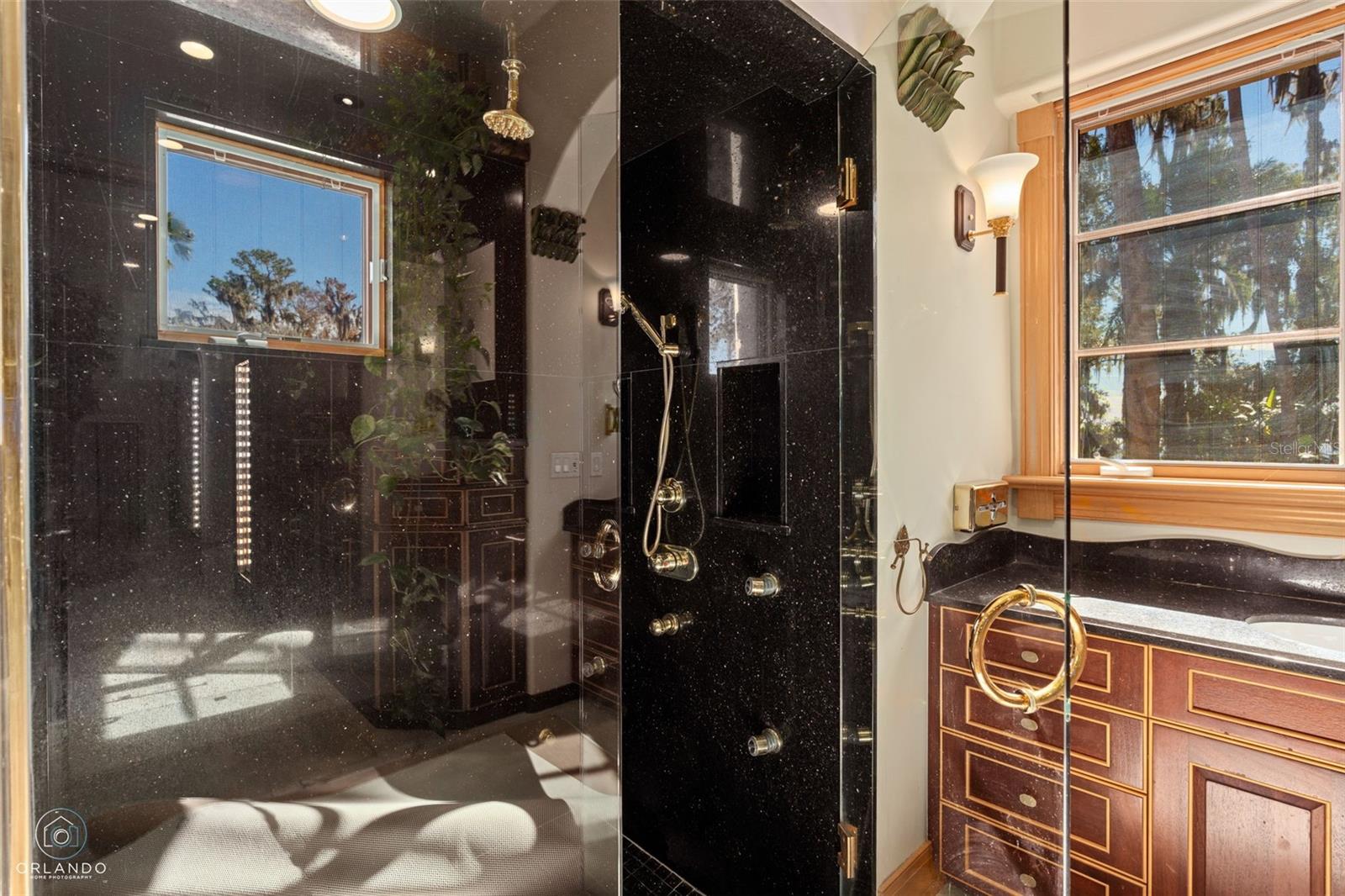 O6280213 Property Photo