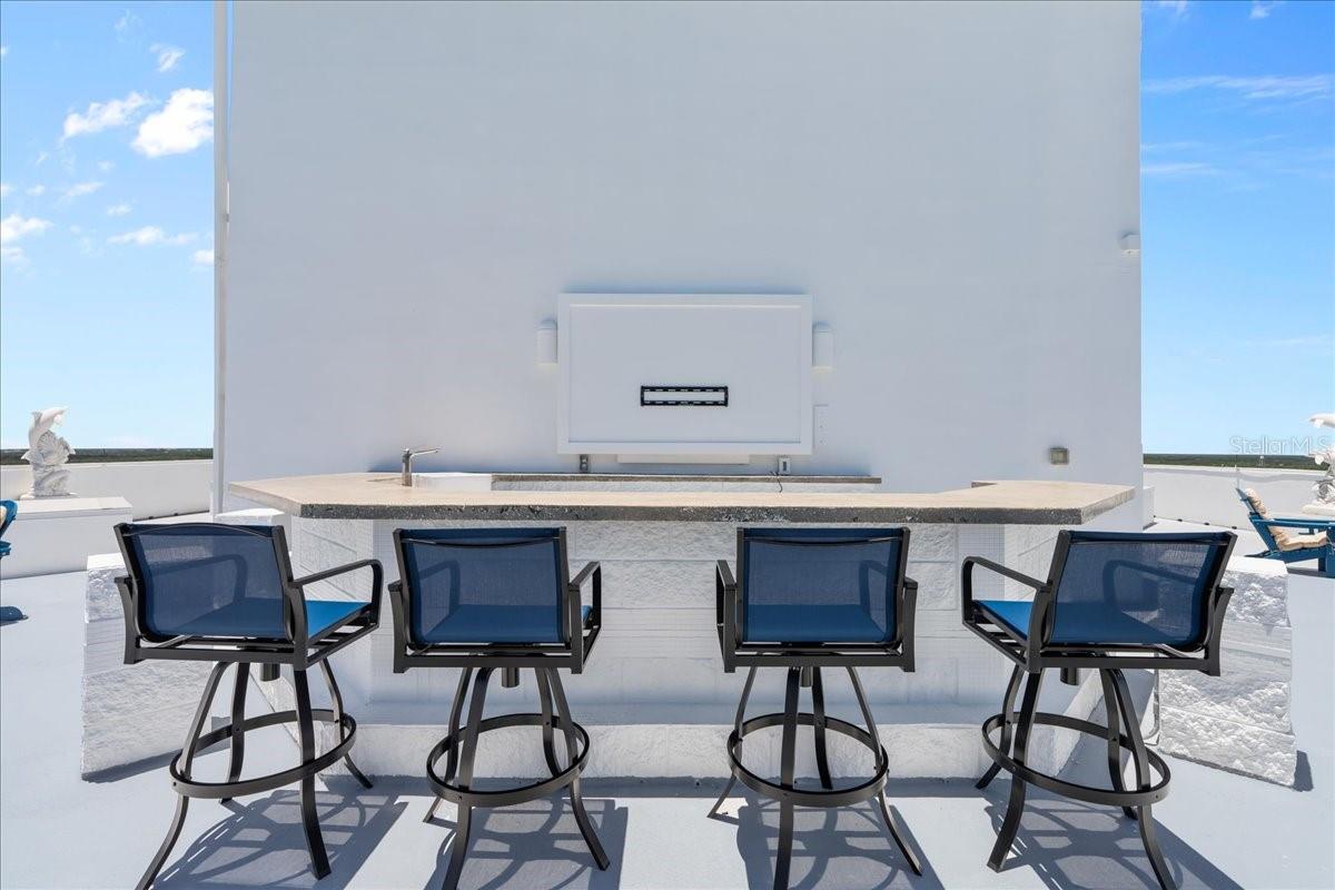 V4940895 Property Photo