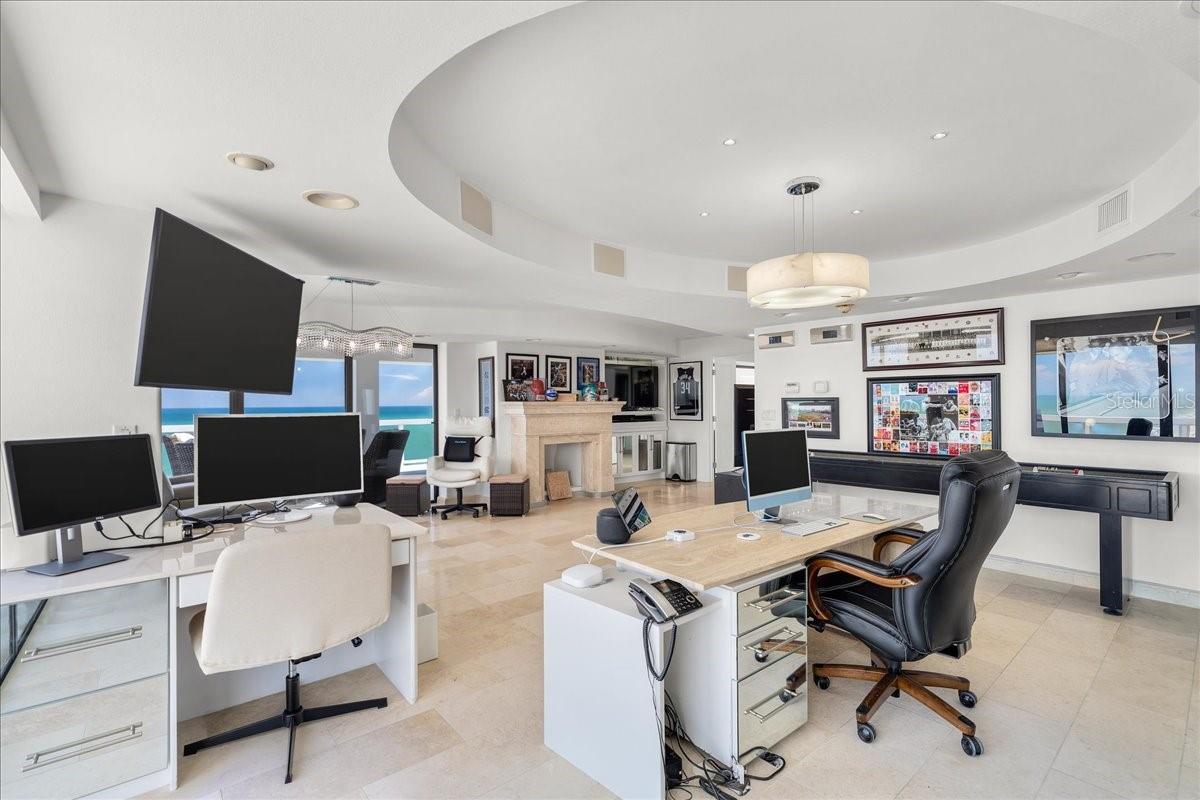 V4940895 Property Photo