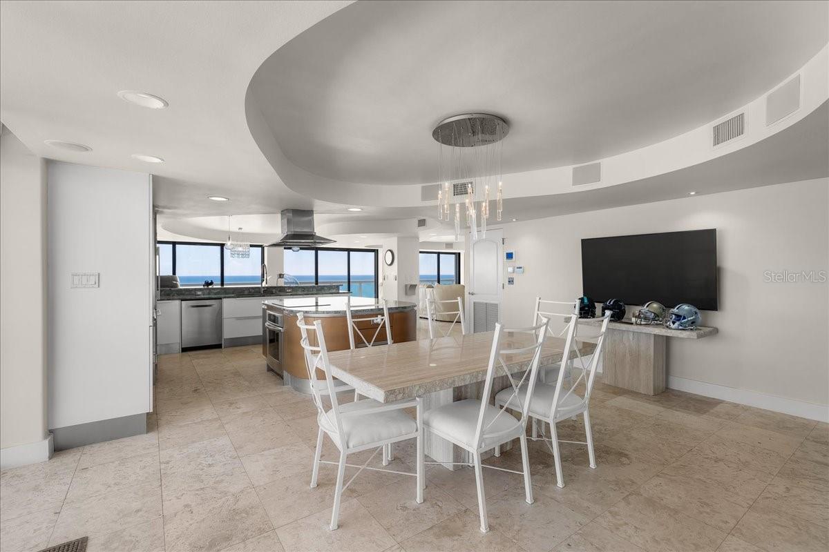 V4940895 Property Photo