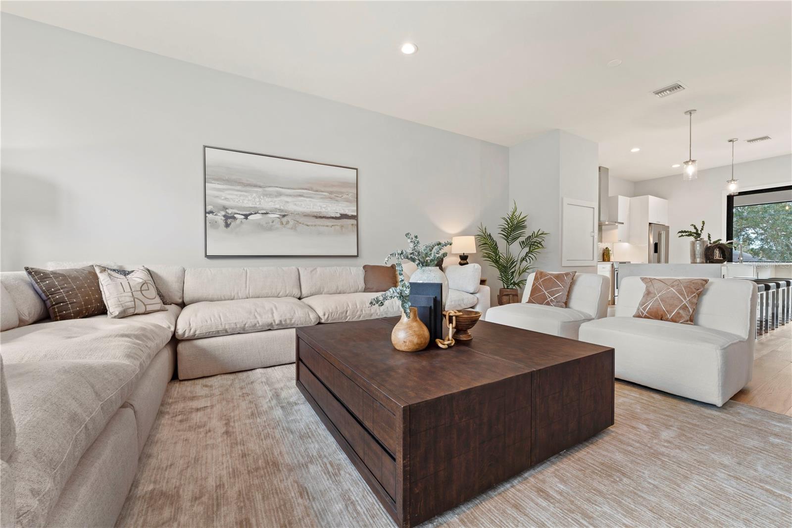 532 W PLAZA PL #2, TAMPA, FL, 33602