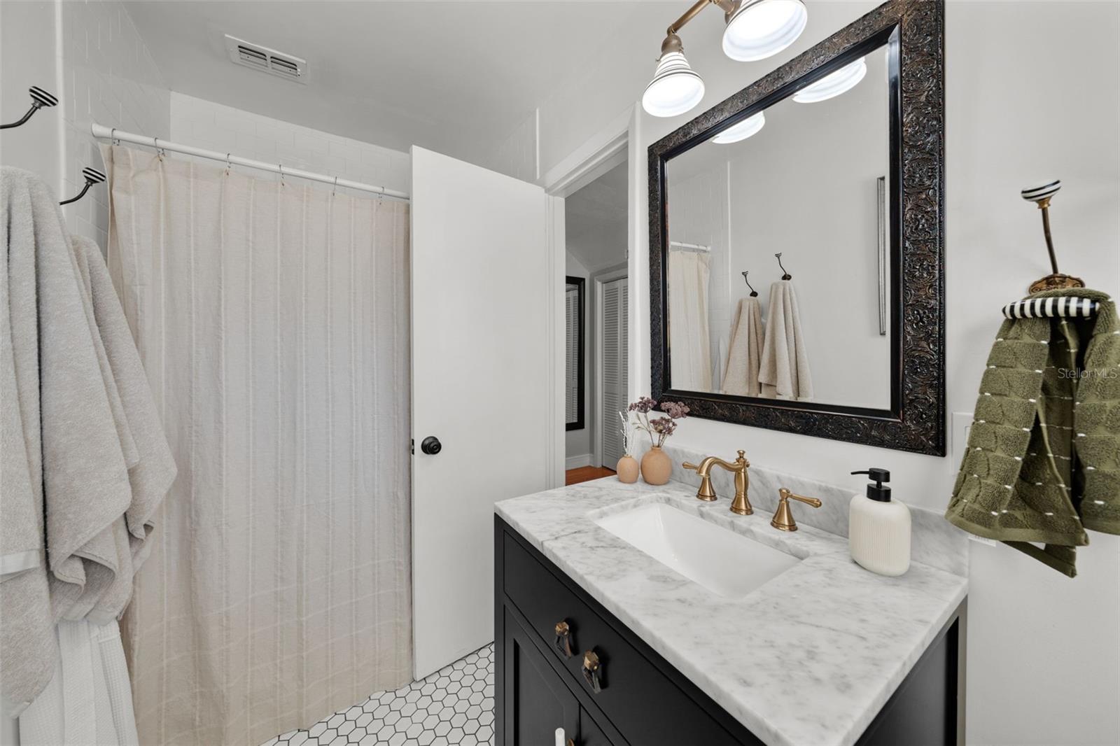 4819 W BAY VILLA AVE, TAMPA, FL, 33611