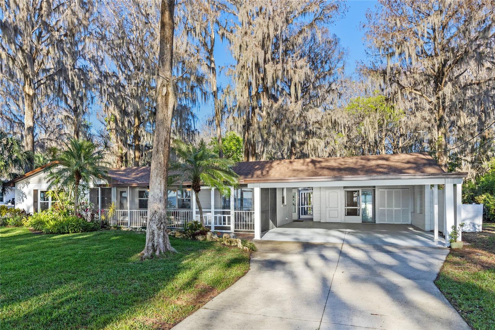 11243 DEAD RIVER RD, TAVARES, FL, 32778