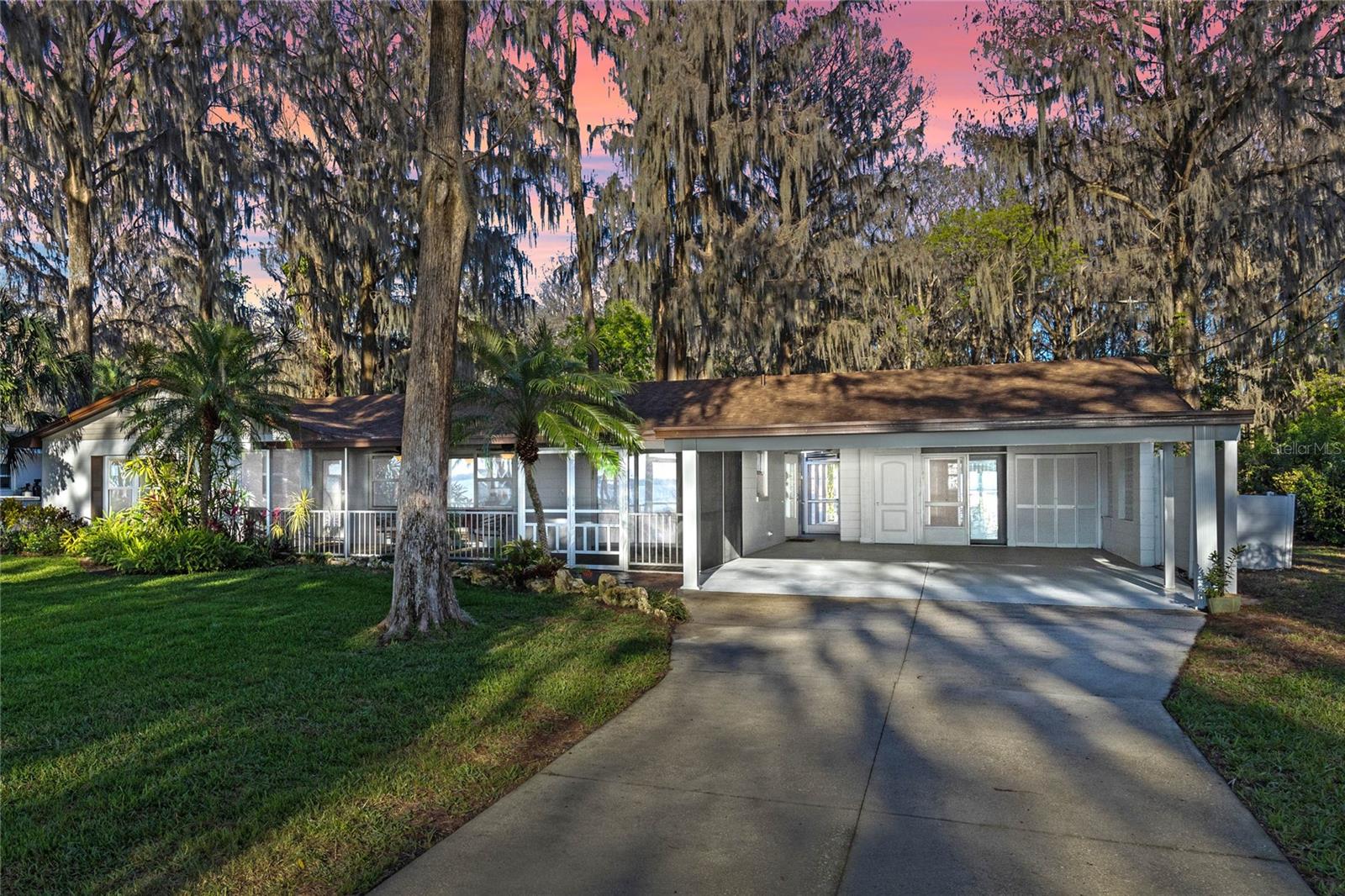 11243 DEAD RIVER RD, TAVARES, FL, 32778