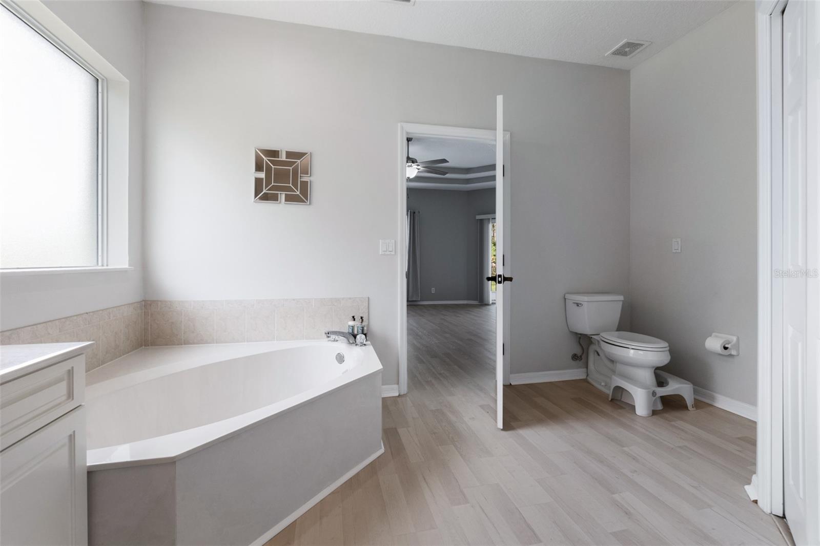 2 SEAFARER CT, PALM COAST, FL, 32164