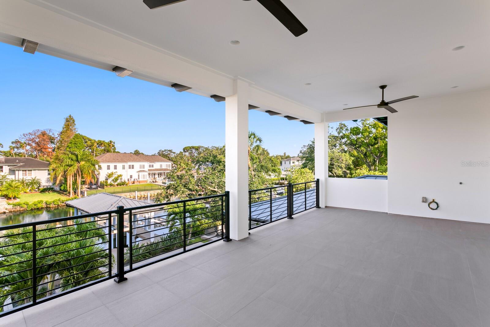 5004 S THE RIVIERA, TAMPA, FL, 33609