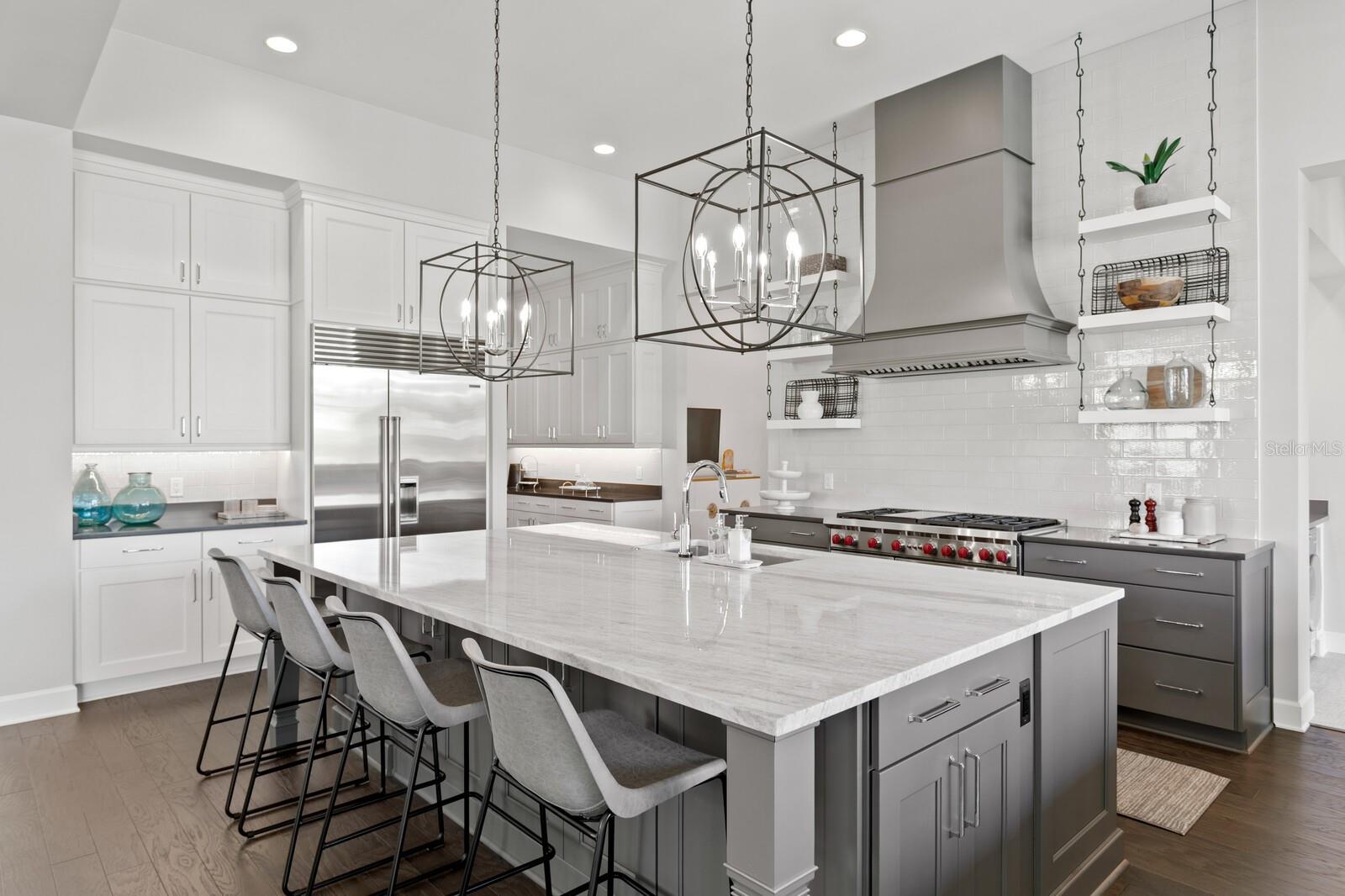5004 S THE RIVIERA, TAMPA, FL, 33609