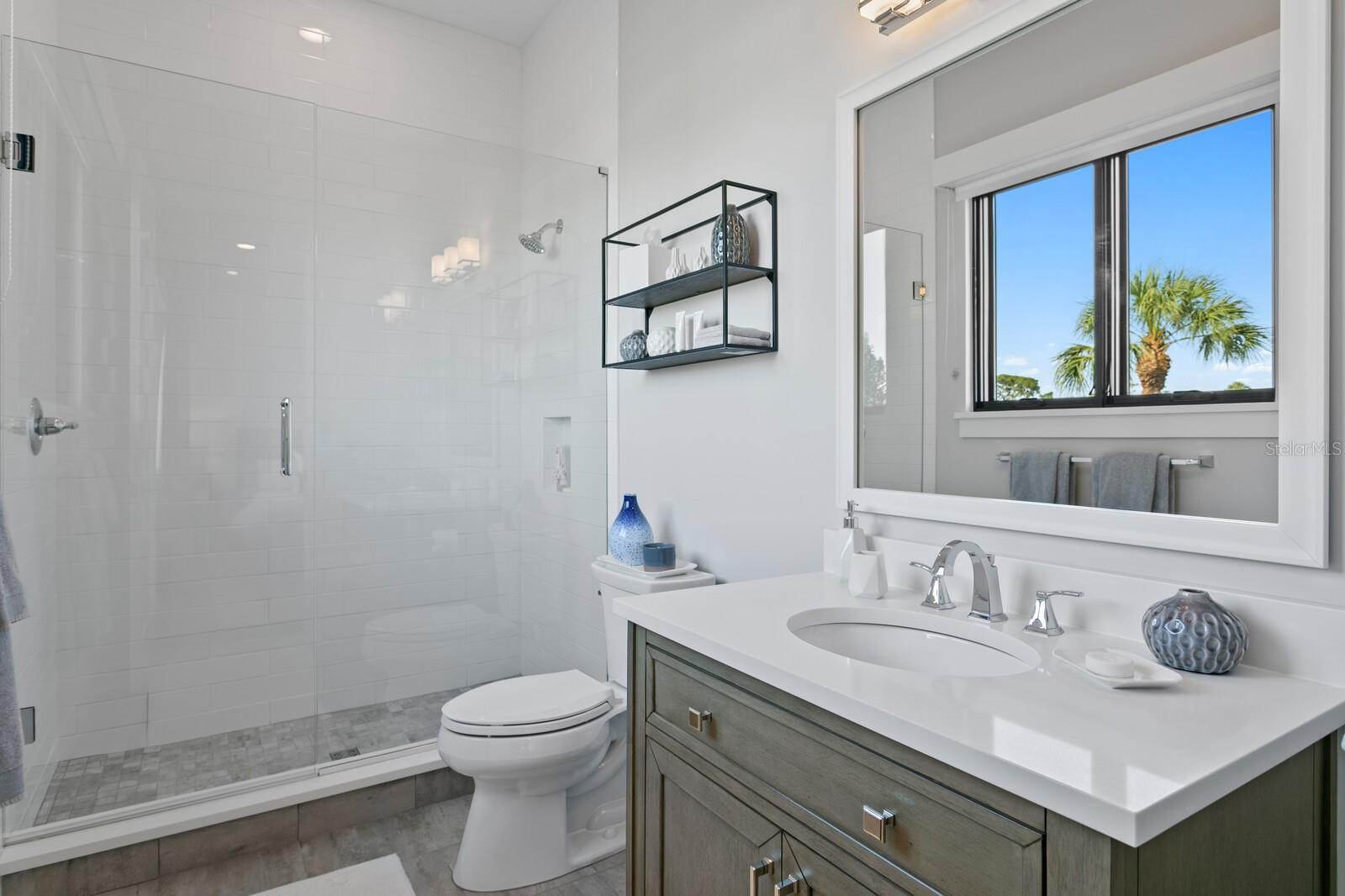 5004 S THE RIVIERA, TAMPA, FL, 33609
