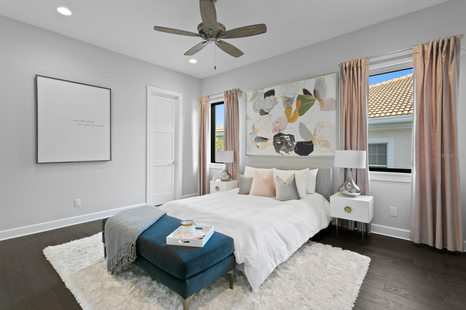 5004 S THE RIVIERA, TAMPA, FL, 33609