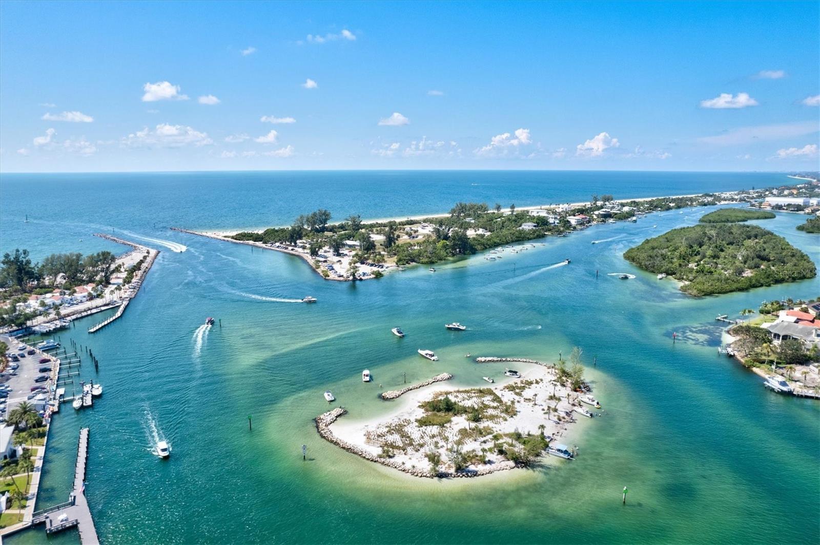 1104 RIVIERA ST, VENICE, FL, 34285