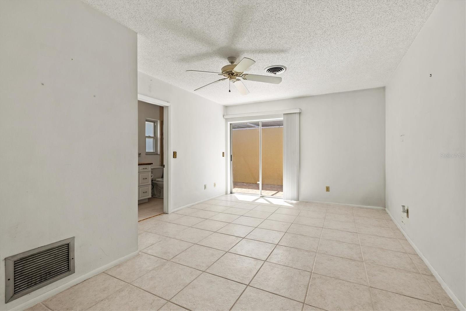 1104 RIVIERA ST, VENICE, FL, 34285