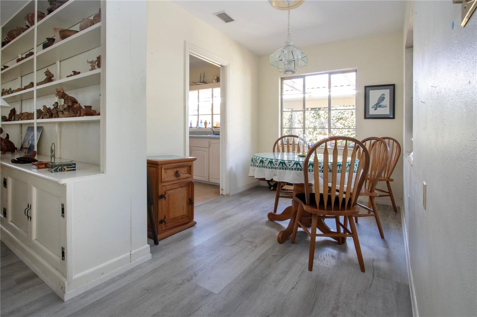 A4640341 Property Photo