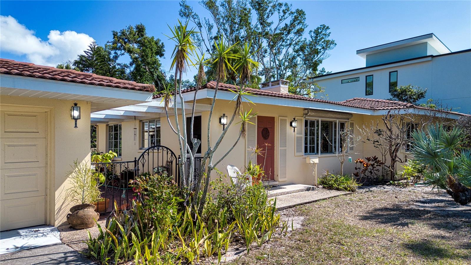 A4640341 Property Photo