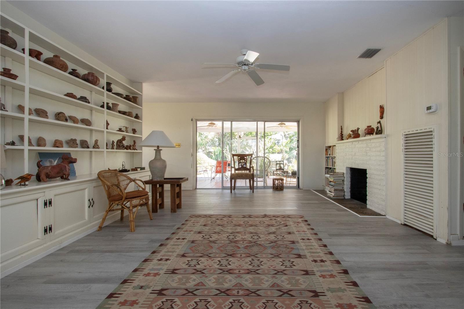 A4640341 Property Photo