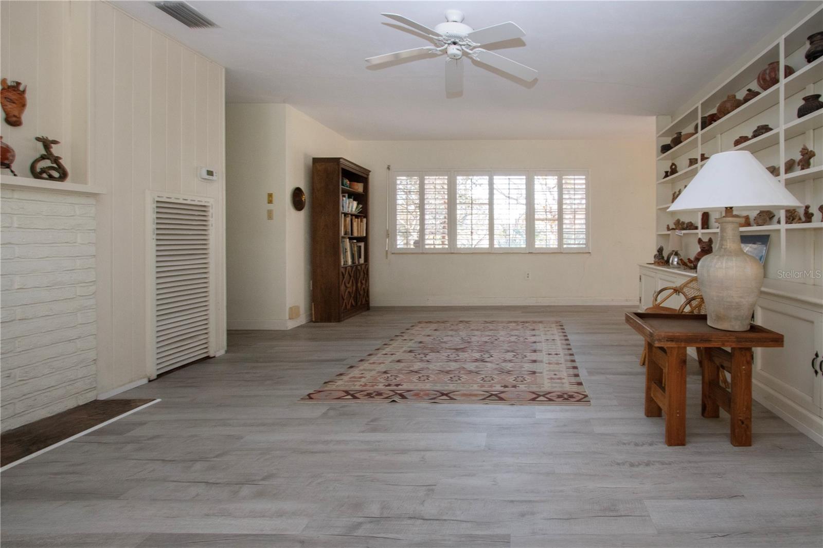 A4640341 Property Photo