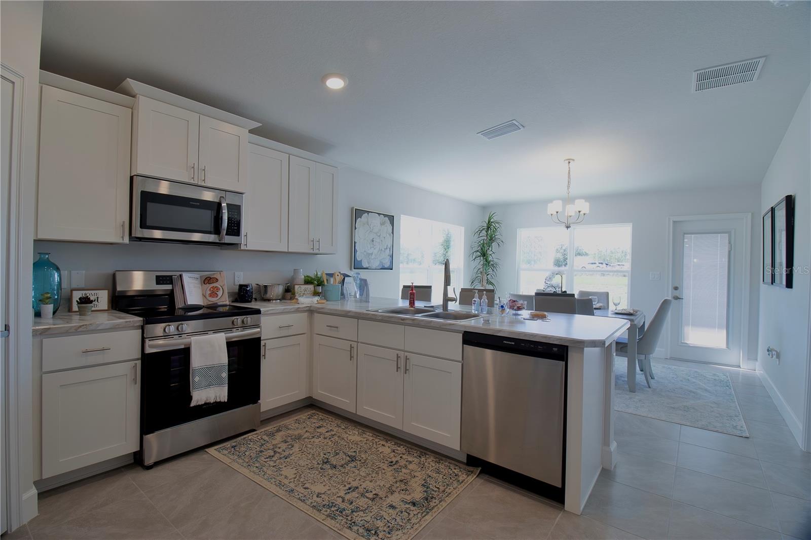 3290 E IRIS LN, BELL, FL, 32619