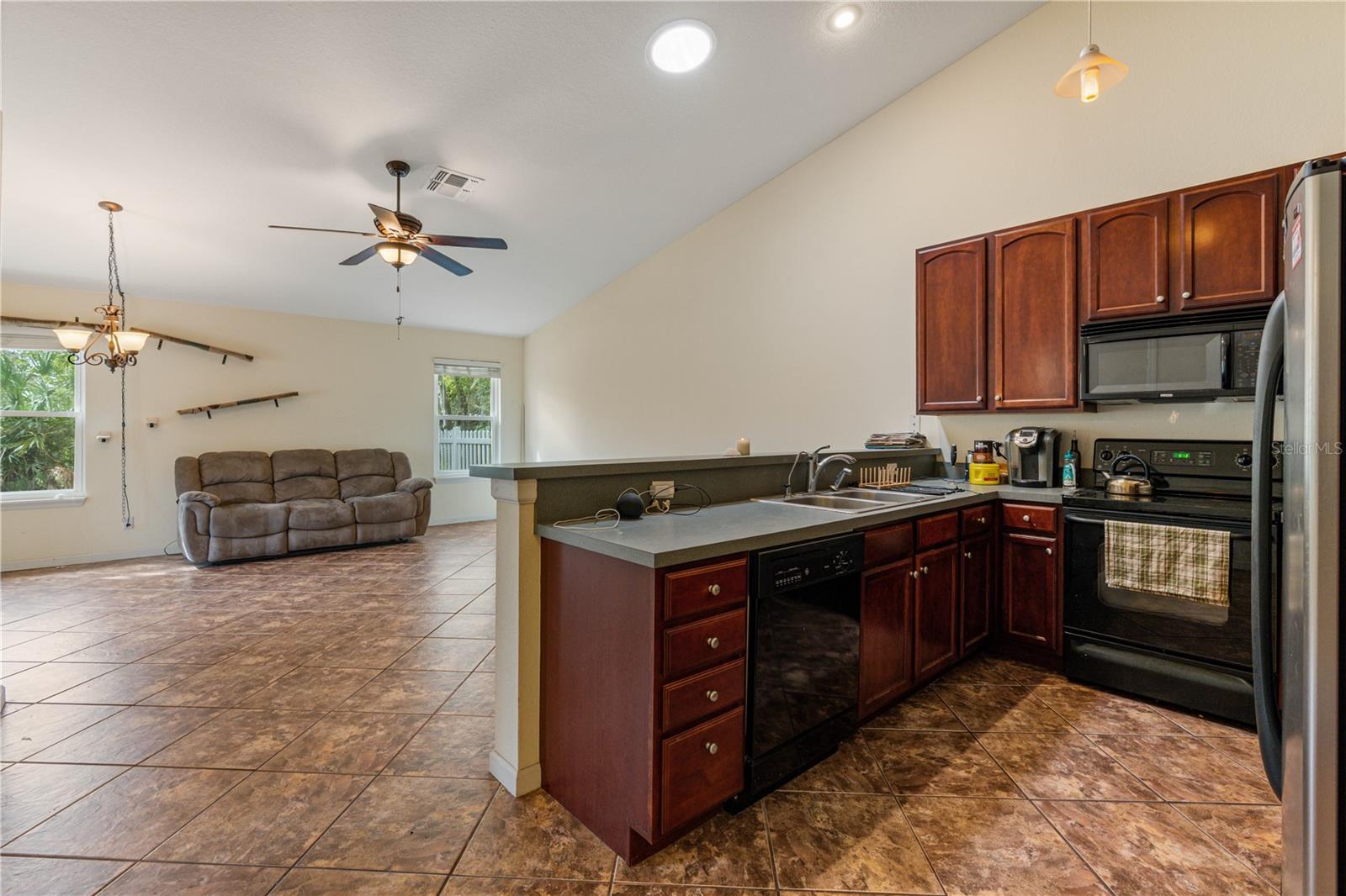 832 WESTSHORE CT, CASSELBERRY, FL, 32707