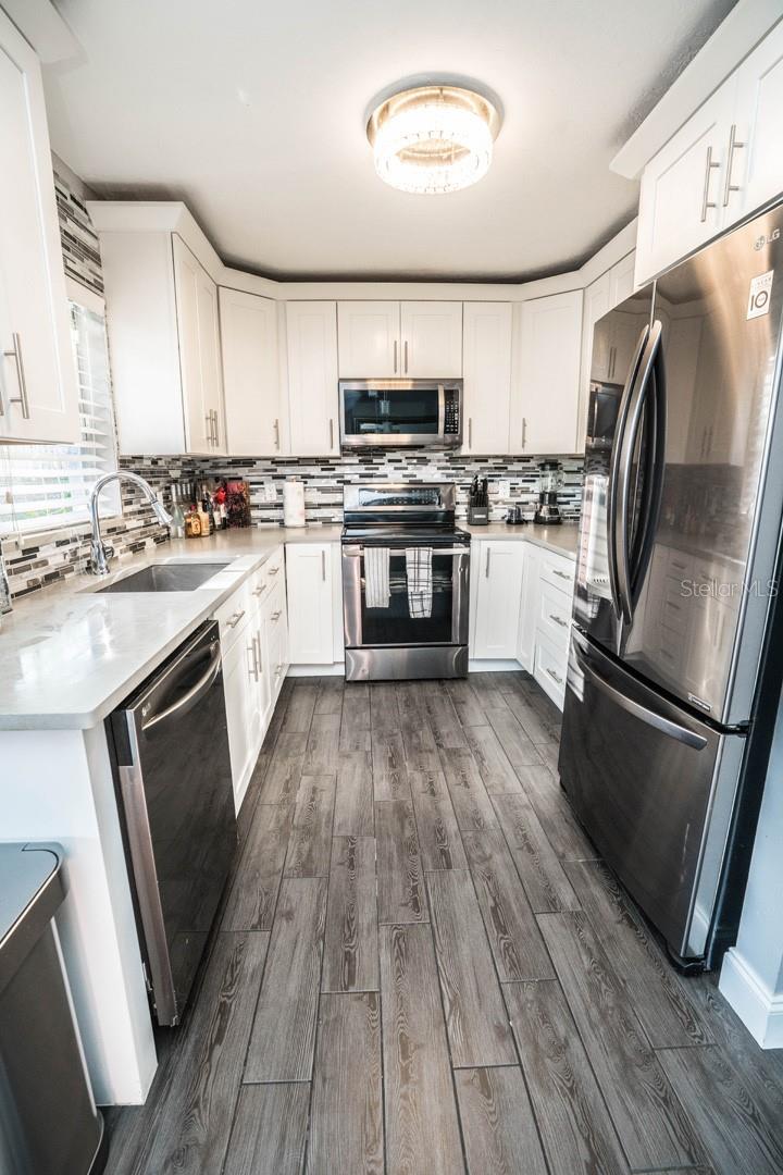 2834 56TH AVENUE CIR E, BRADENTON, FL, 34203