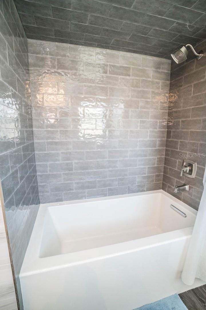 2834 56TH AVENUE CIR E, BRADENTON, FL, 34203