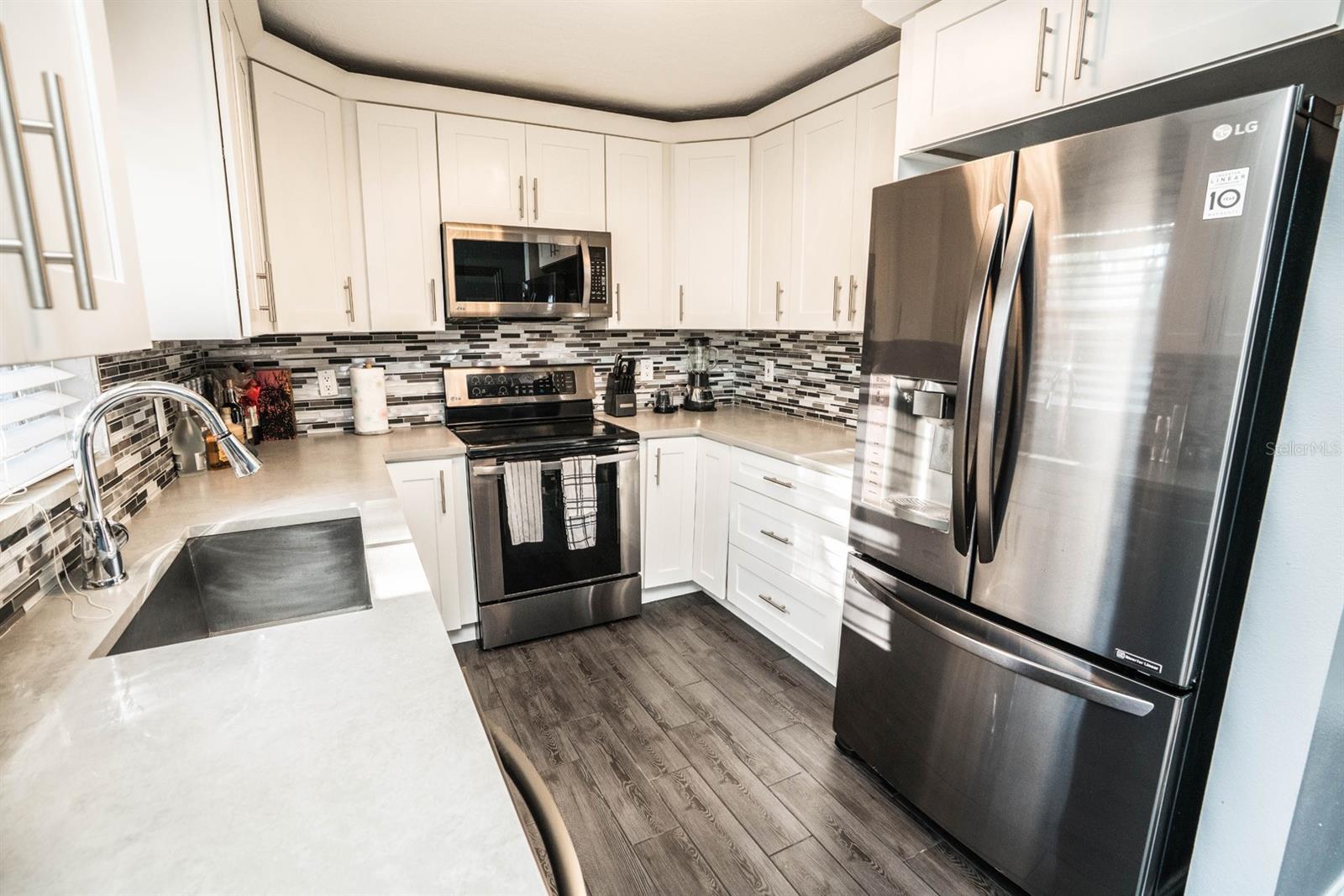 2834 56TH AVENUE CIR E, BRADENTON, FL, 34203