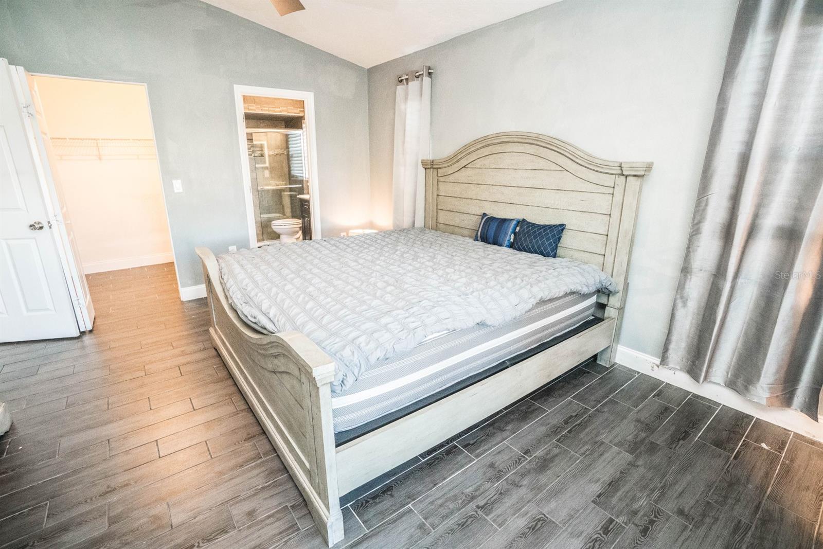 2834 56TH AVENUE CIR E, BRADENTON, FL, 34203