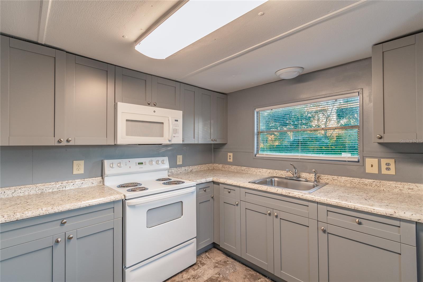 5001 LEWELLYN RD, LAKELAND, FL, 33810
