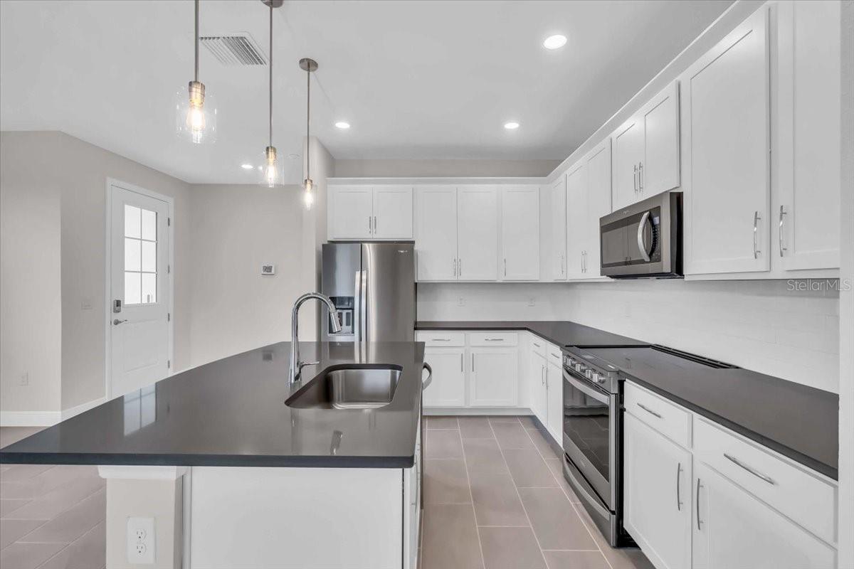 9258 GULF HAVEN DR, PARRISH, FL, 34219