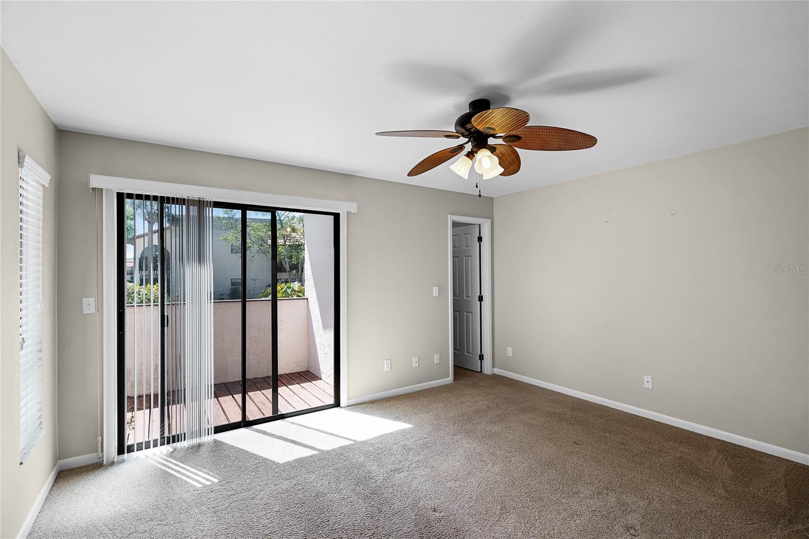 7016 VILLAGE DR, LAKE WALES, FL, 33898