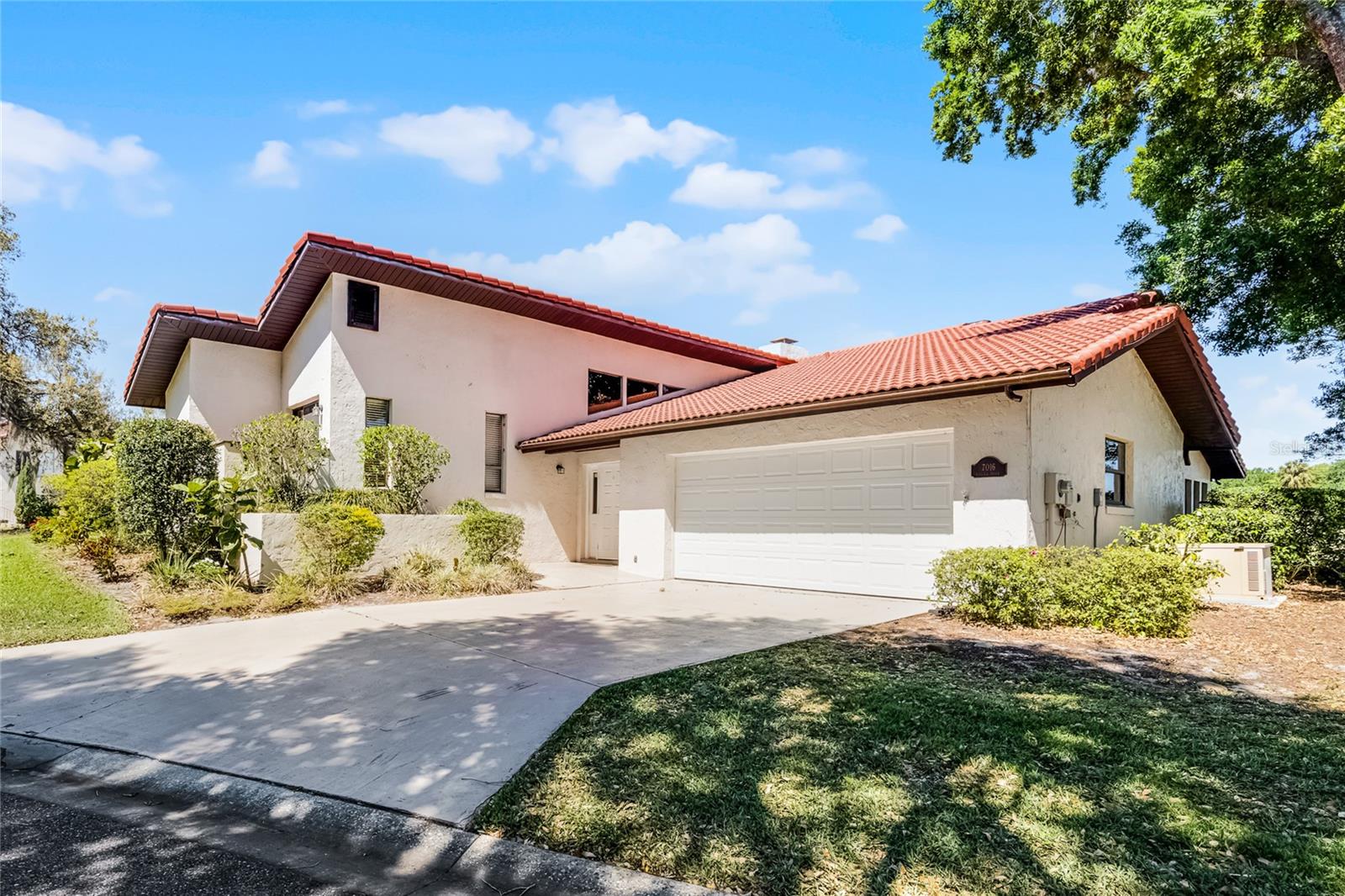 7016 VILLAGE DR, LAKE WALES, FL, 33898