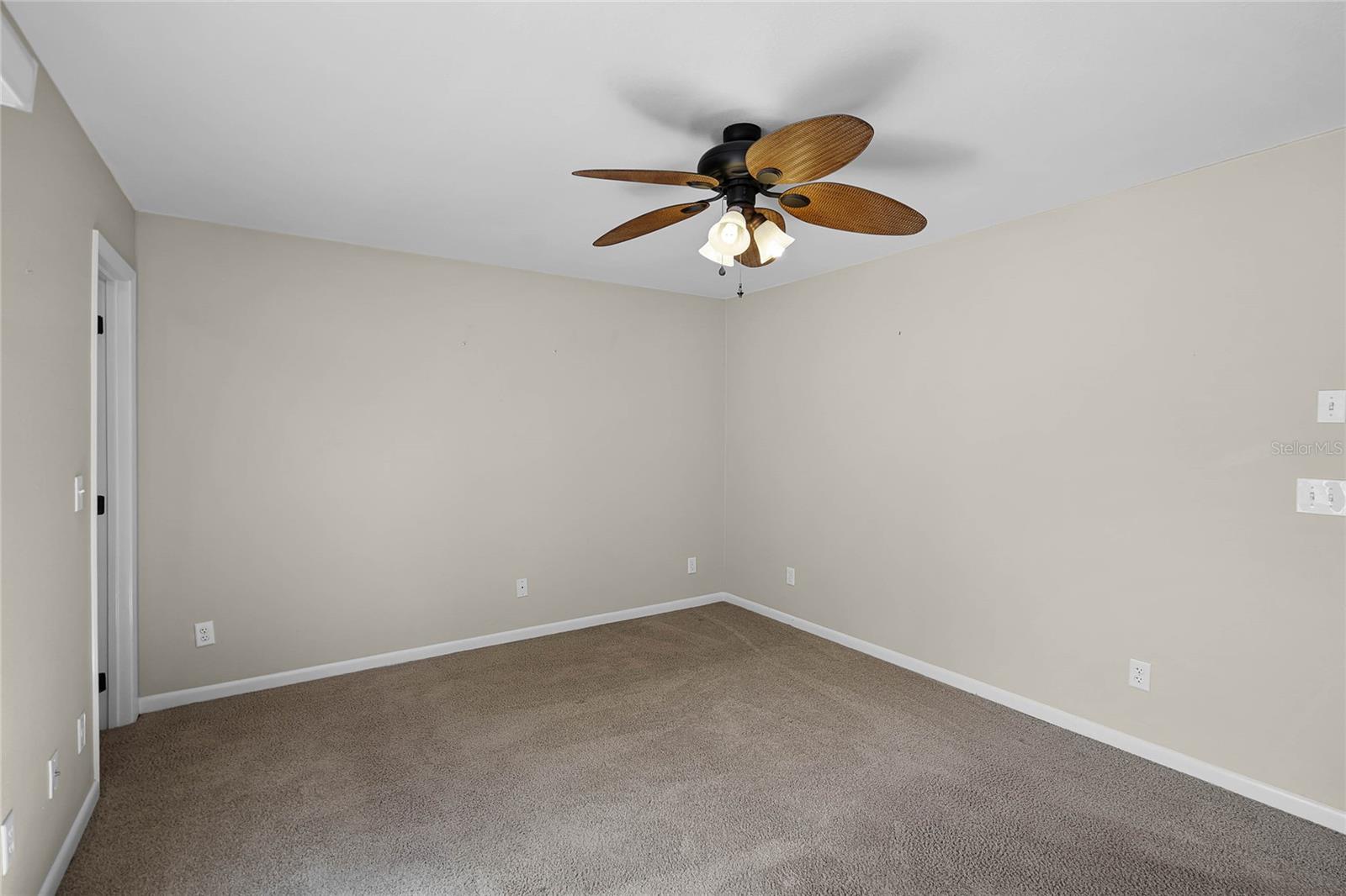 7016 VILLAGE DR, LAKE WALES, FL, 33898