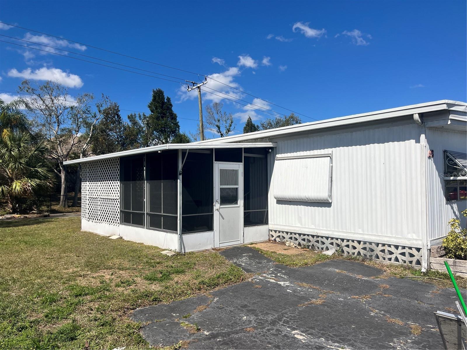 A4640412 Property Photo