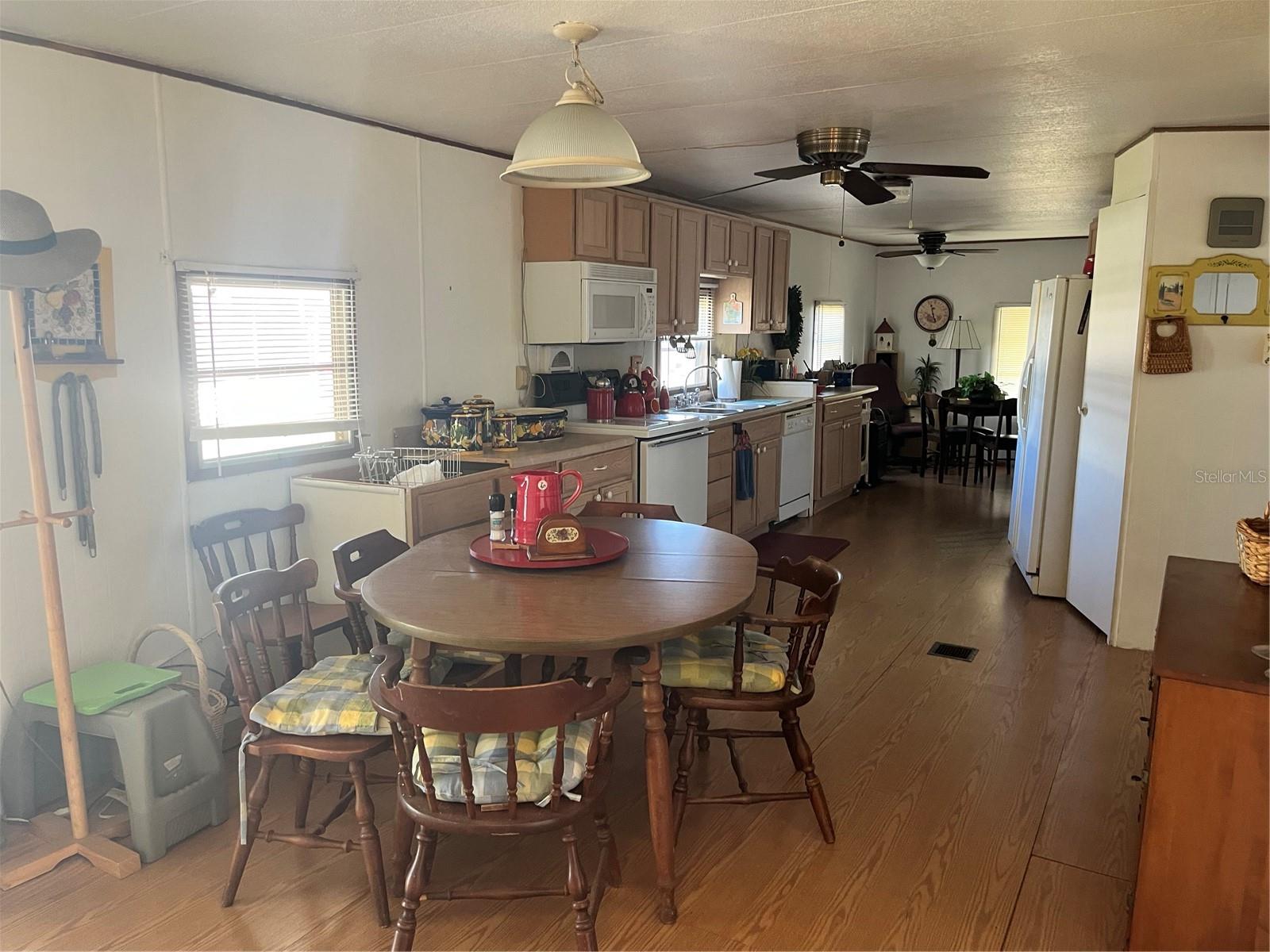 A4640412 Property Photo