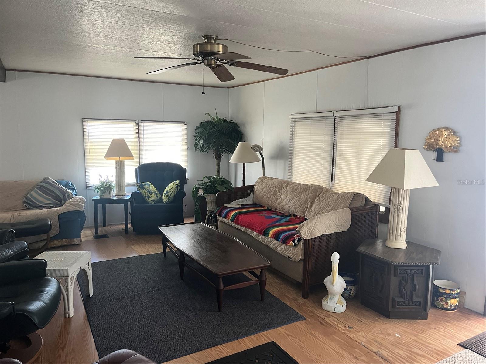 A4640412 Property Photo