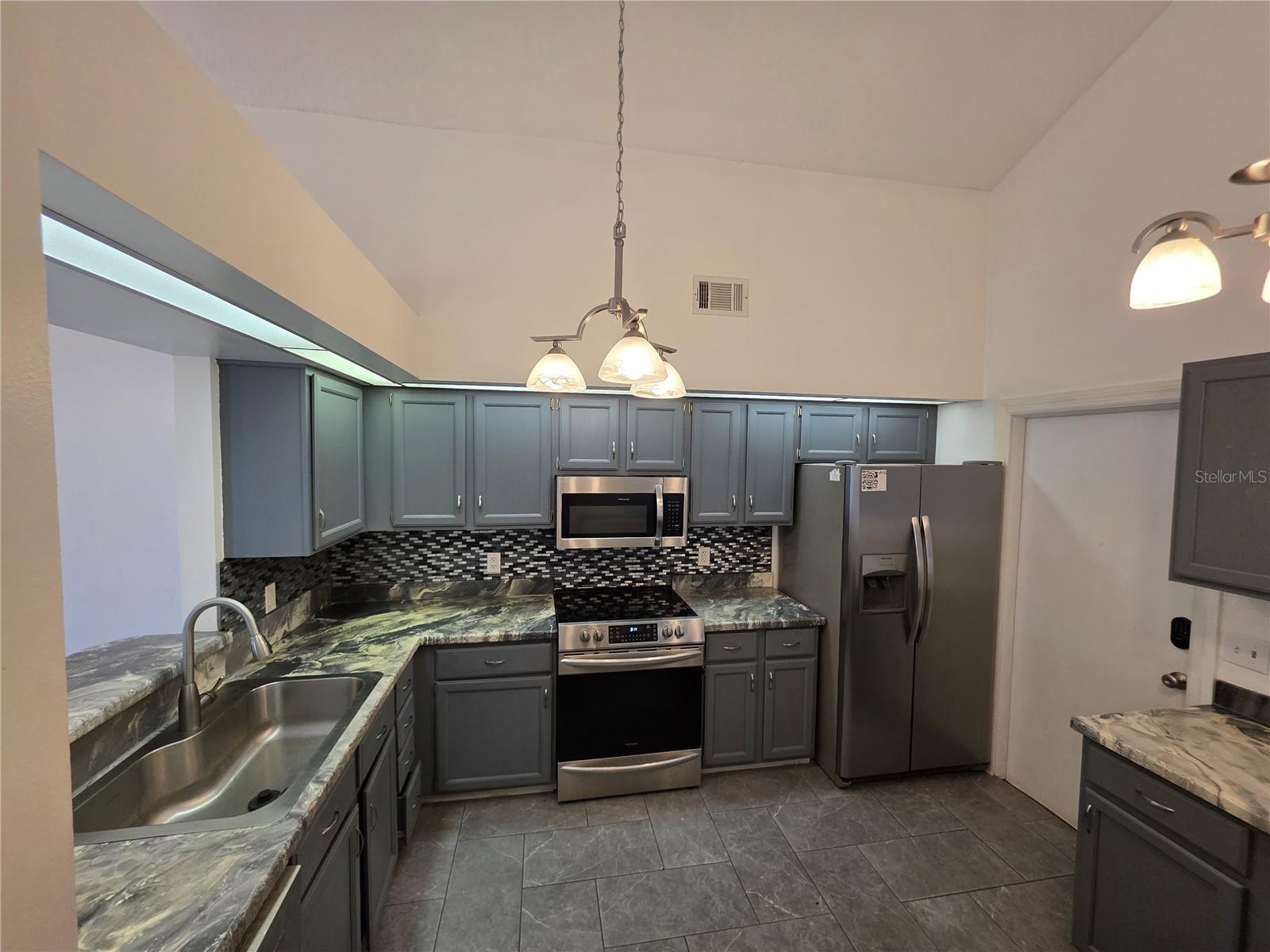 832 WHALEBONE BAY DR, KISSIMMEE, FL, 34741