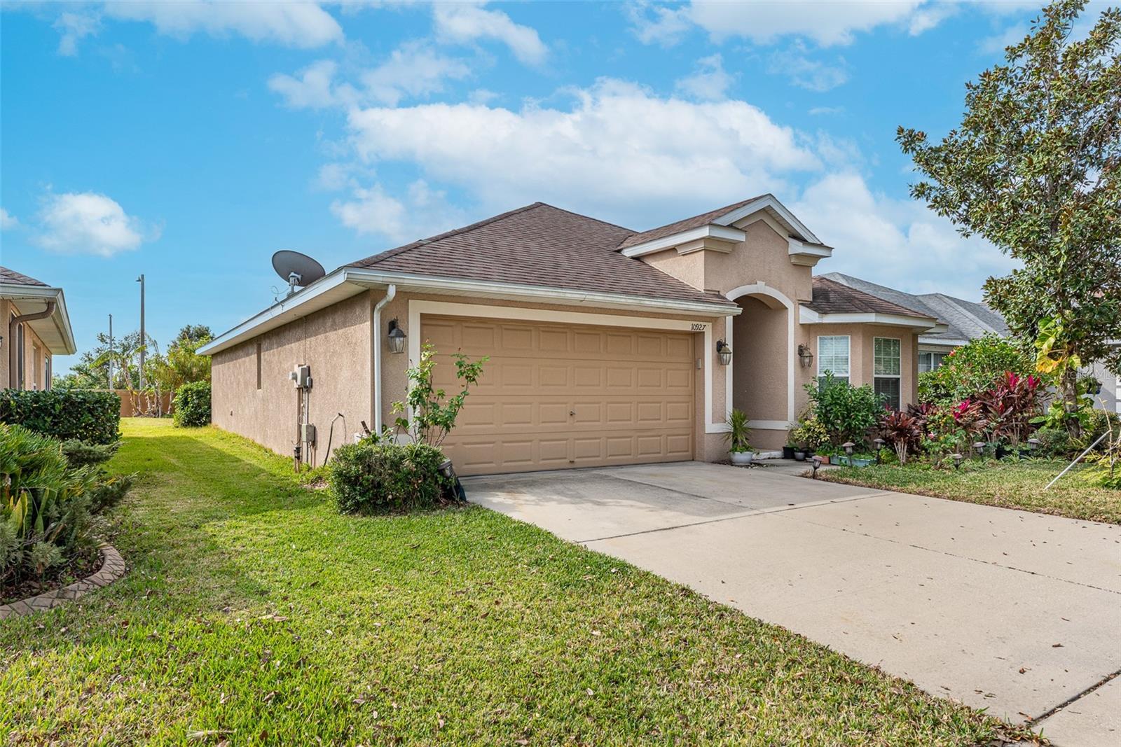 10927 STANDING STONE DR, WIMAUMA, FL, 33598