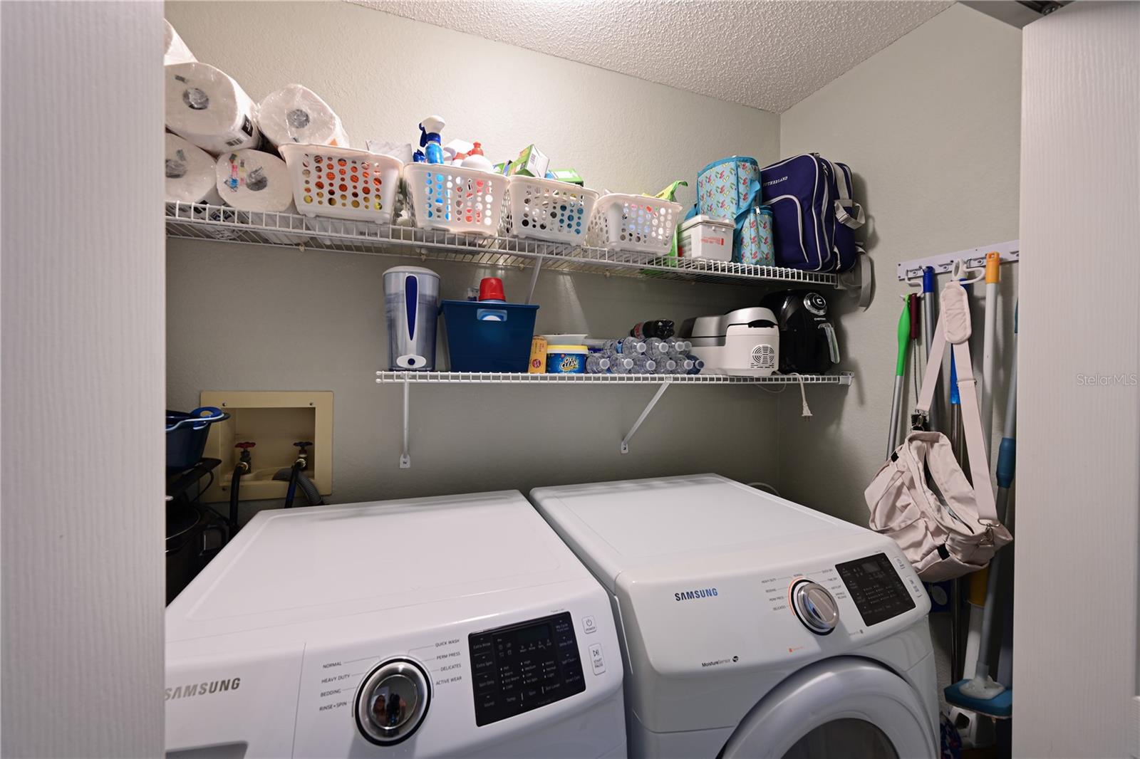 6915 STONE RIVER RD, BRADENTON, FL, 34203