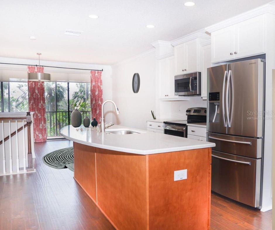 9705 BAY GROVE LN, TAMPA, FL, 33615