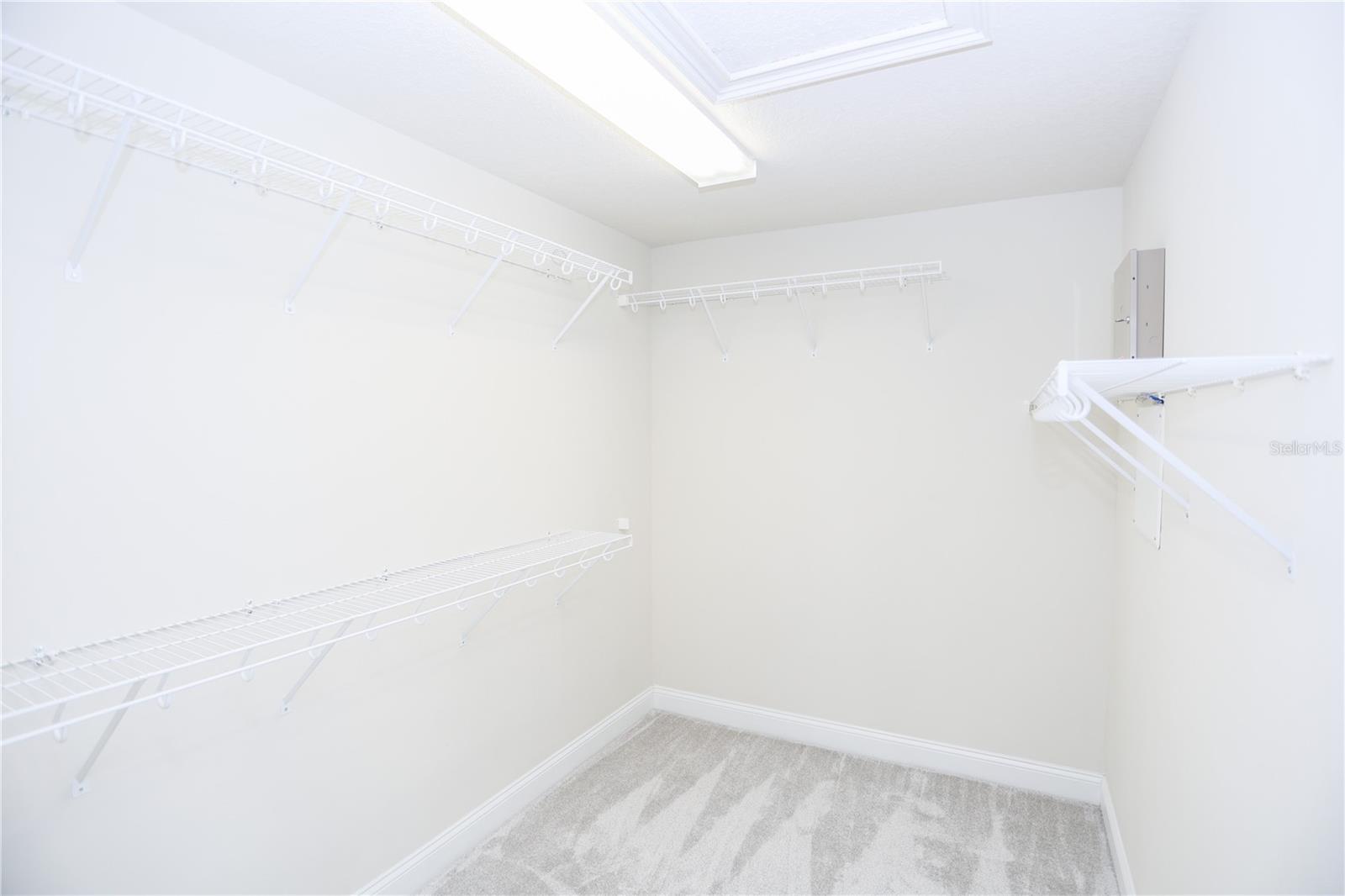 9705 BAY GROVE LN, TAMPA, FL, 33615